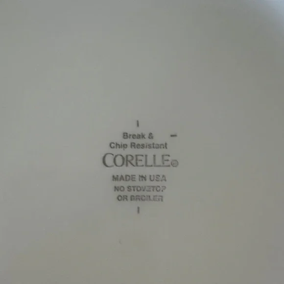 Corelle Black and White Leaf Pattern Plates Tropical Breeze 6.75” Appetizer - Picture 2 of 4